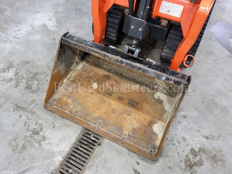 2022-kubota-scl1000-image-10