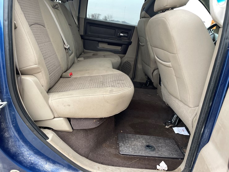 2011-dodge-ram-2500-image-28