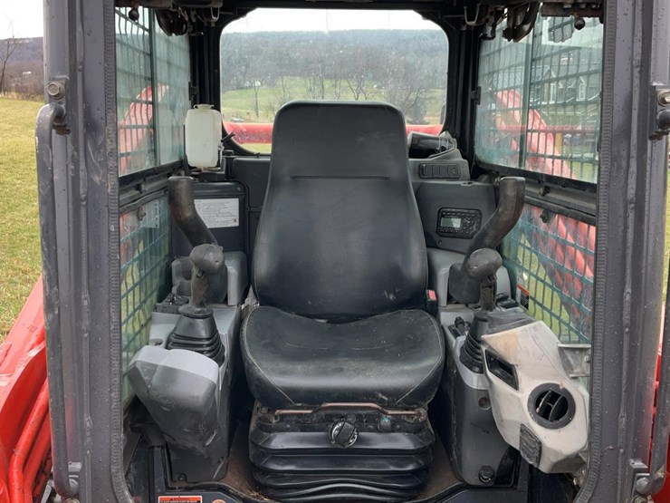 #250-•-2020-kubota-slv75-2-skid-steer-image-10