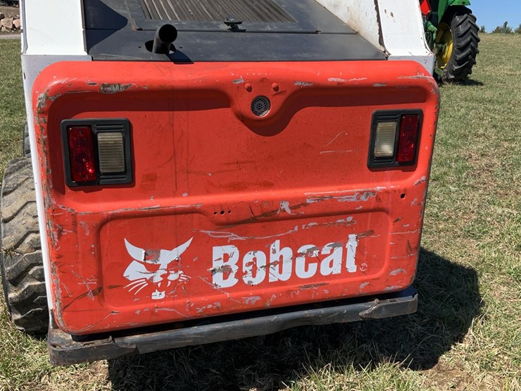 2013-bobcat-s630-image-30