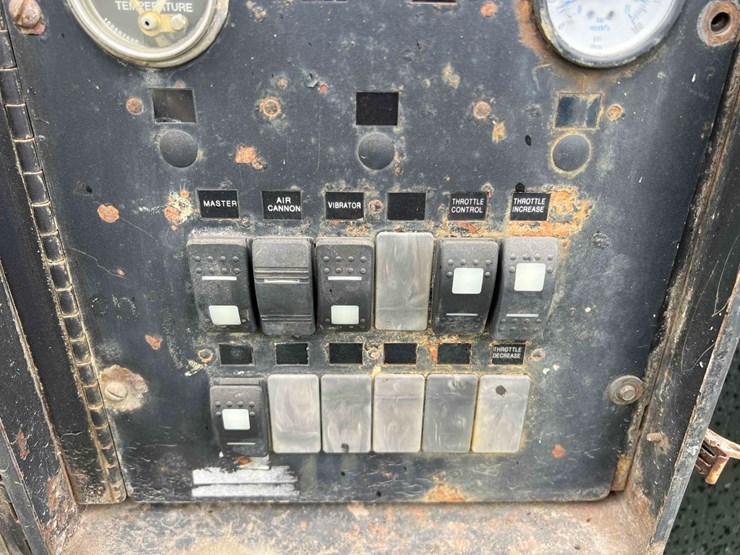 1999-international-2674-image-8