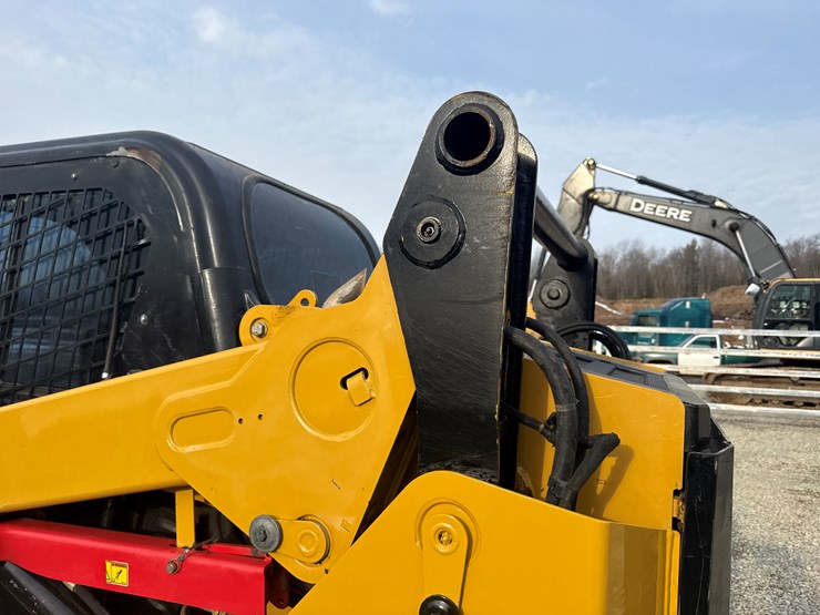 caterpillar-259d-image-25