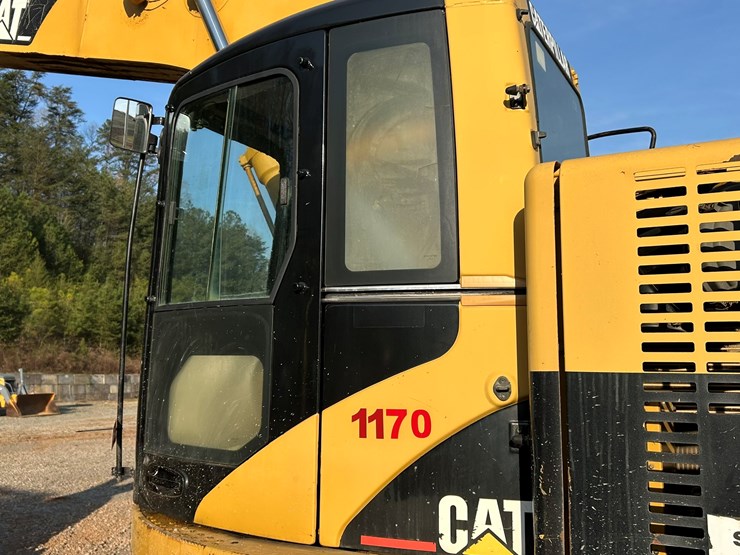 2004-caterpillar-321c-image-49