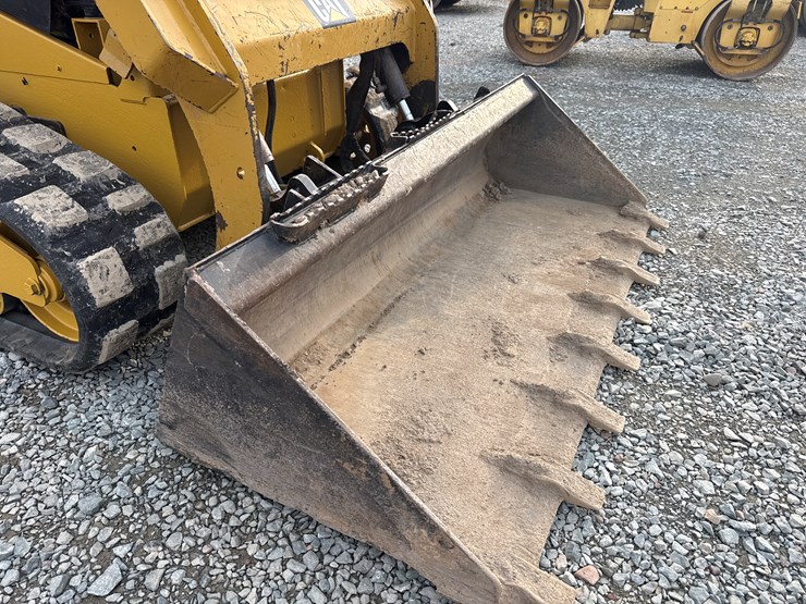 caterpillar-259d-image-10