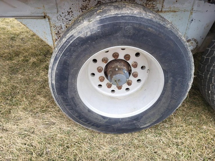 silage-wagon-image-16