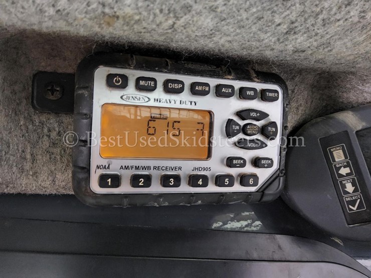 2014-deere-333e-image-30