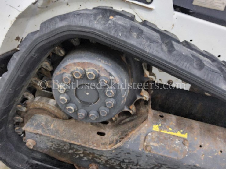 2016-bobcat-t590-image-15