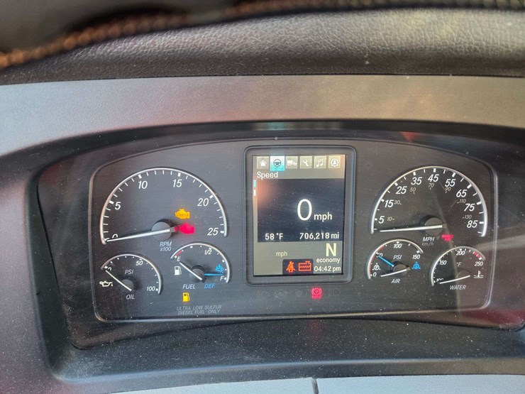 2019-freightliner-cascadia-3akjhhdr0kskr5281-mileage:-image-7