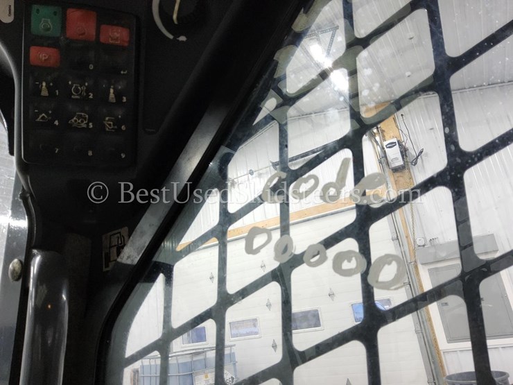 2023-deere-325g-image-25