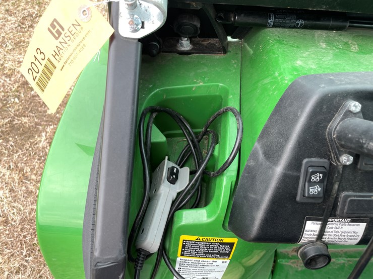 2013-john-deere-gator-image-25