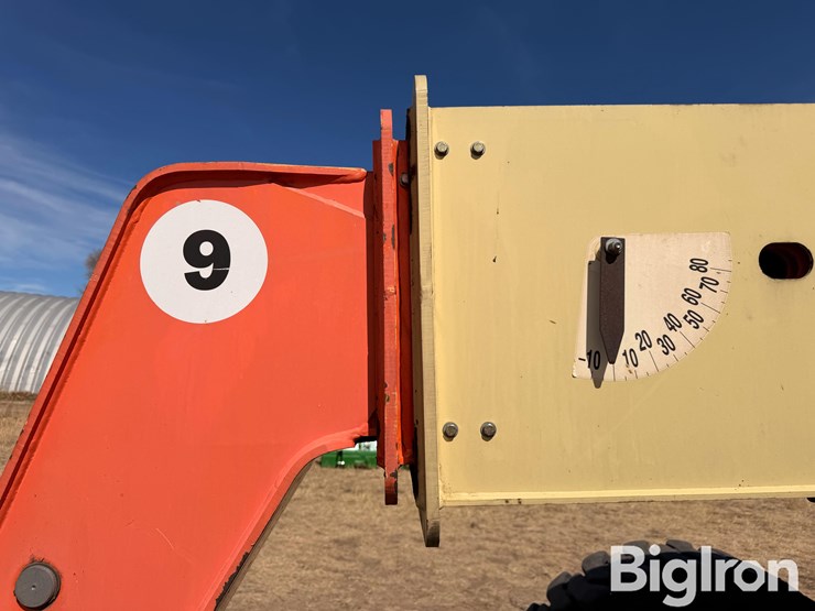 2012-jlg-g9-43a-image-15