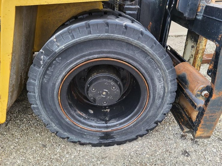 2012-yale-forklift-image-39