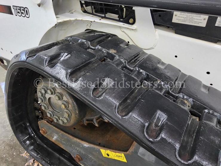 2014-bobcat-t550-image-17