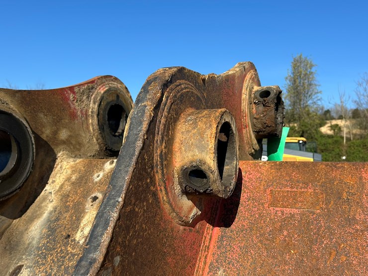 2017-link-belt-700-x2-image-17