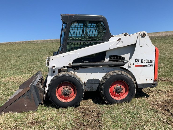2013-bobcat-s630-image-45
