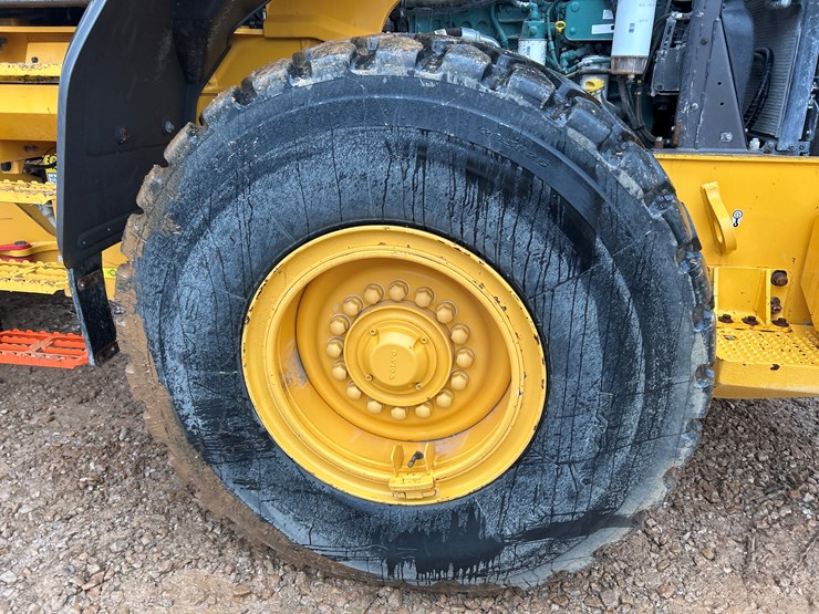 2019-volvo-l90h-image-81