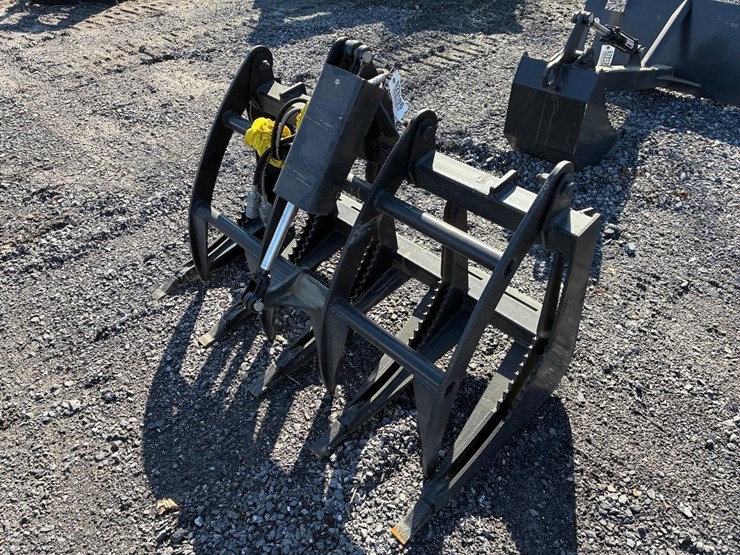wildcat-48"-skid-steer-root-rake-grapple-image-2