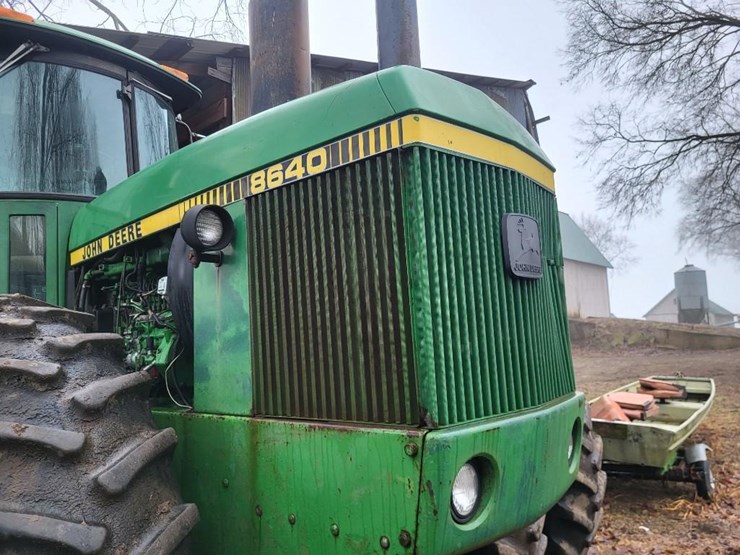 john-deere-8640-image-25