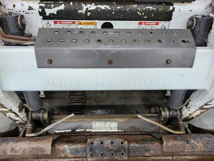 2005-bobcat-t190-image-12