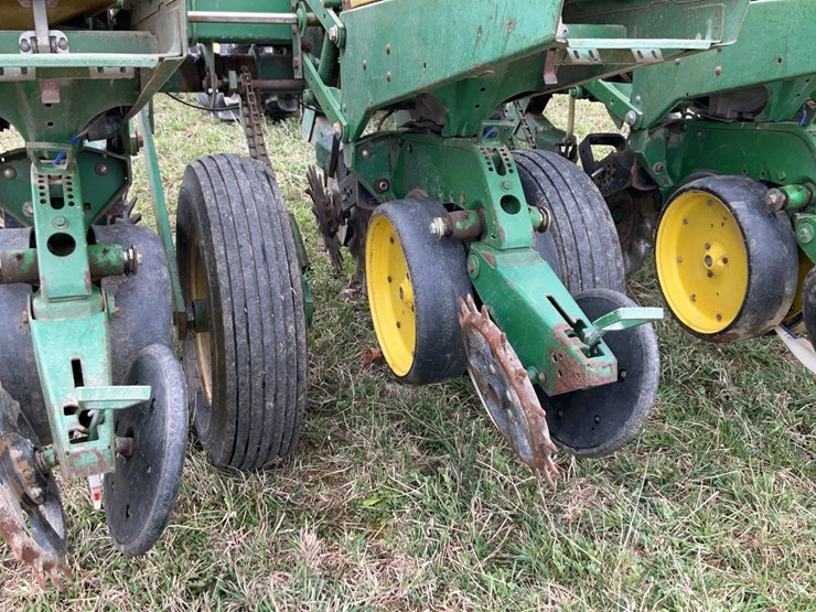 john-deere-6-image-26