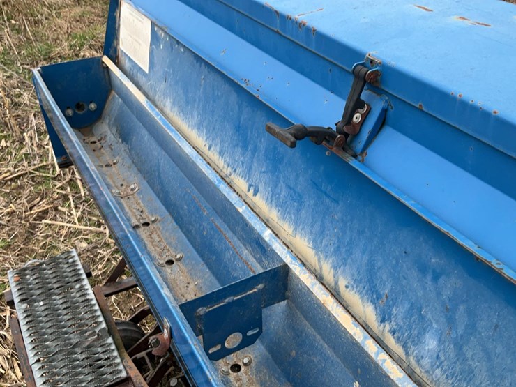 #704-•-best-grain-drill-image-12