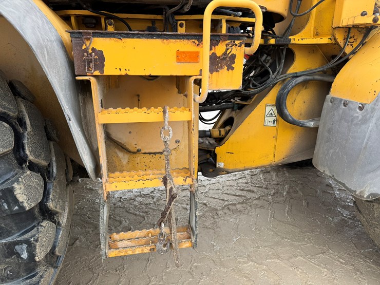 2007-volvo-l120f-image-22