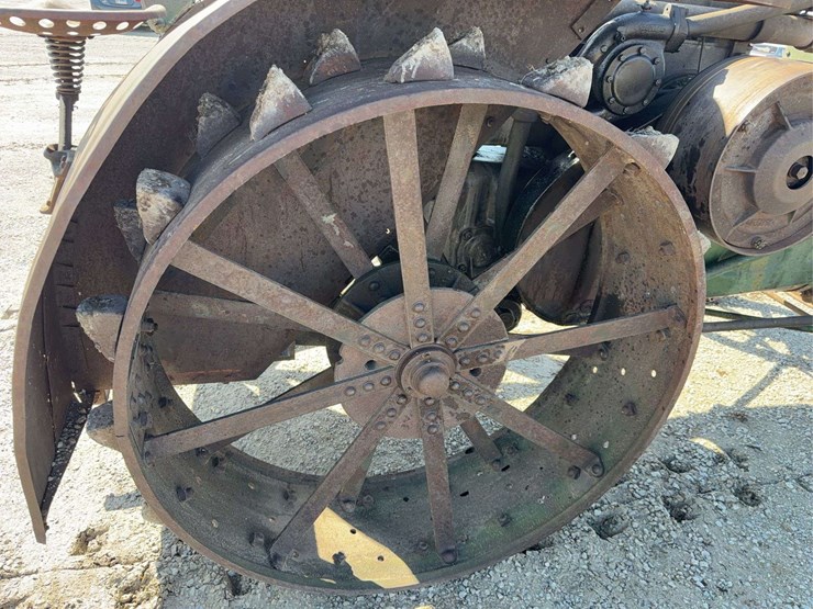 20-35-rumely-oilpull-model-m-image-13