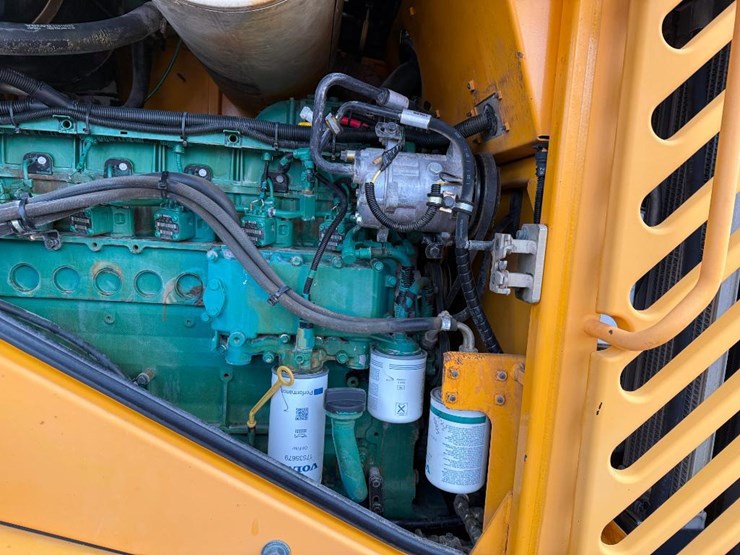 volvo-l120e-image-27