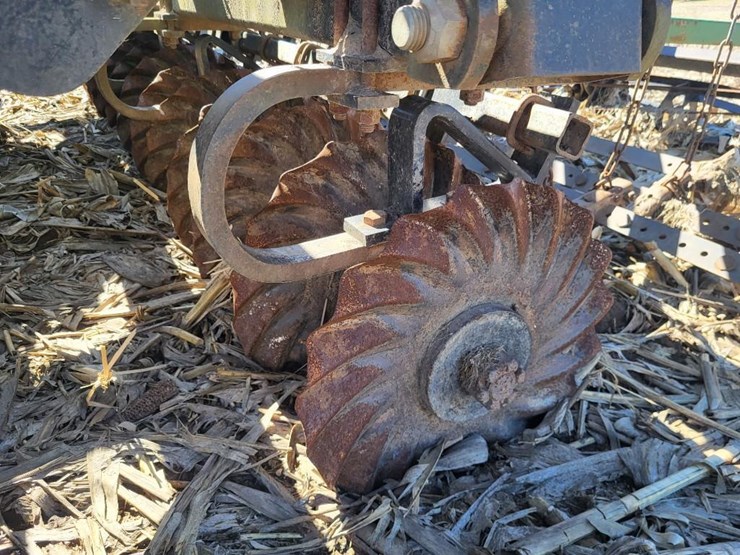 great-plains-2200tt-image-25