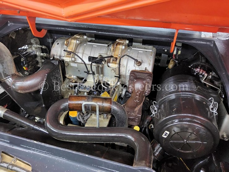 2017-kubota-svl75-2-image-13