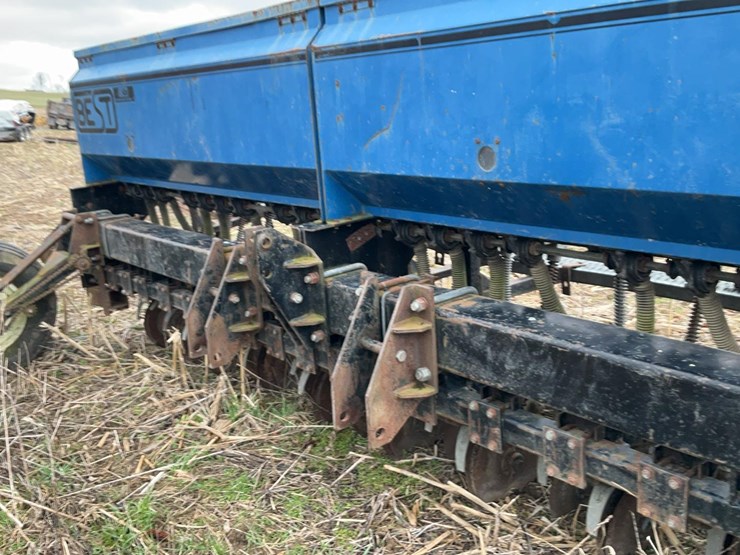 #704-•-best-grain-drill-image-22