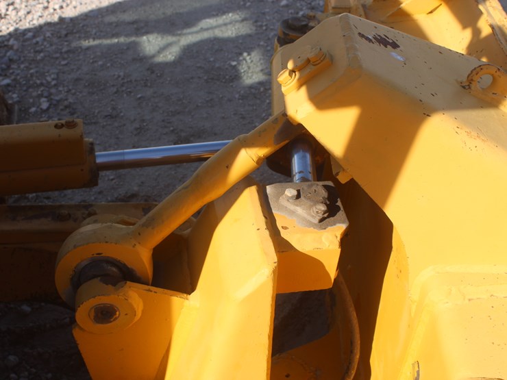 1990-komatsu-d37e-image-14