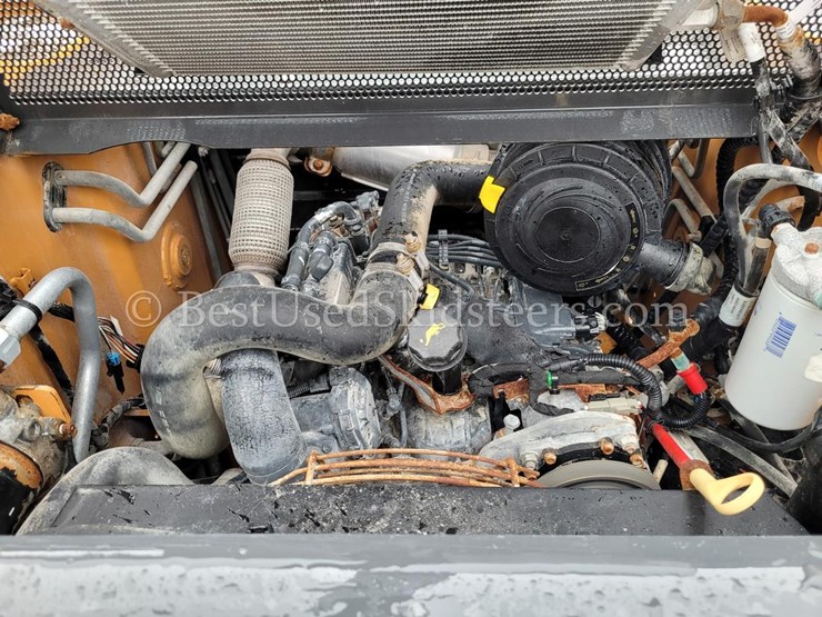 2023-case-sr240b-image-21