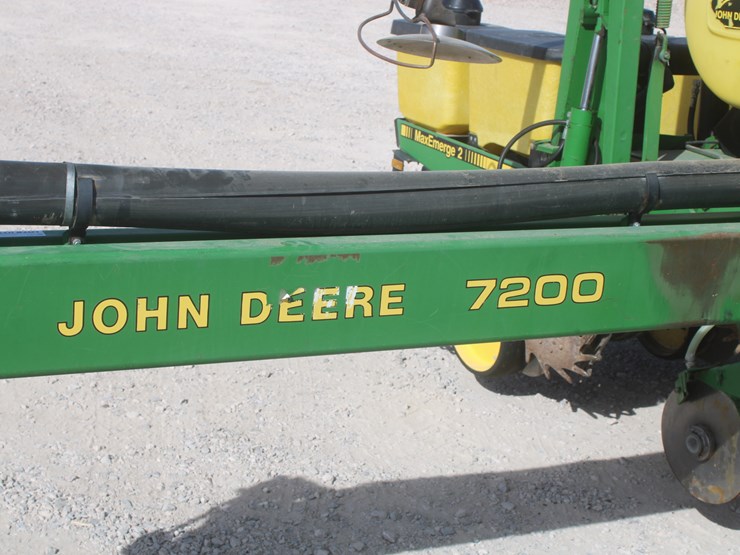 john-deere-7200-image-12