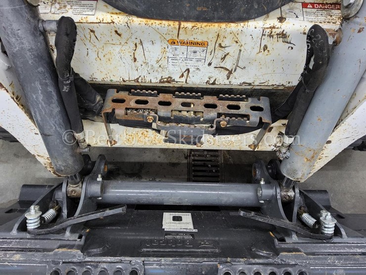 2019-bobcat-t595-image-21