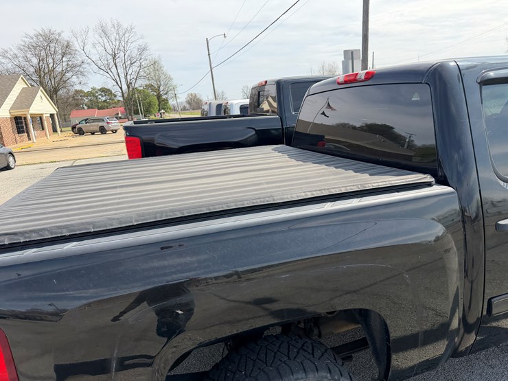 2012-chevrolet-silverado-1500-image-37