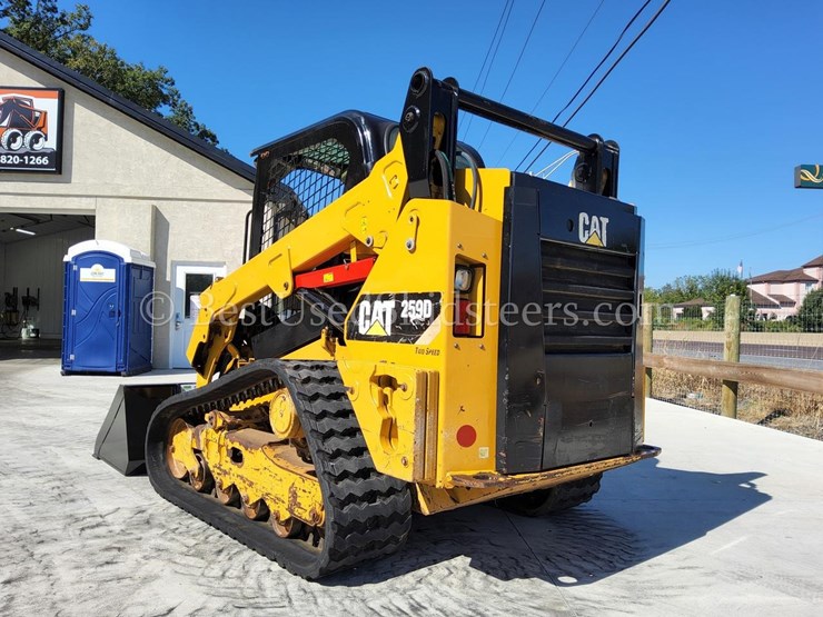 2016-caterpillar-259d-image-3