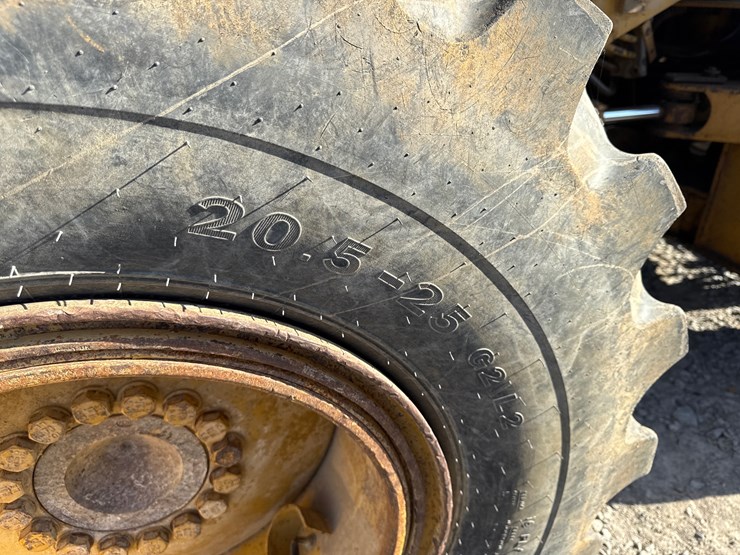 caterpillar-it28f-image-20