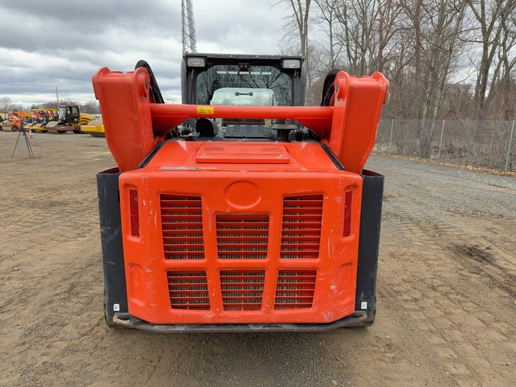 2021-kubota-svl97-2-image-4