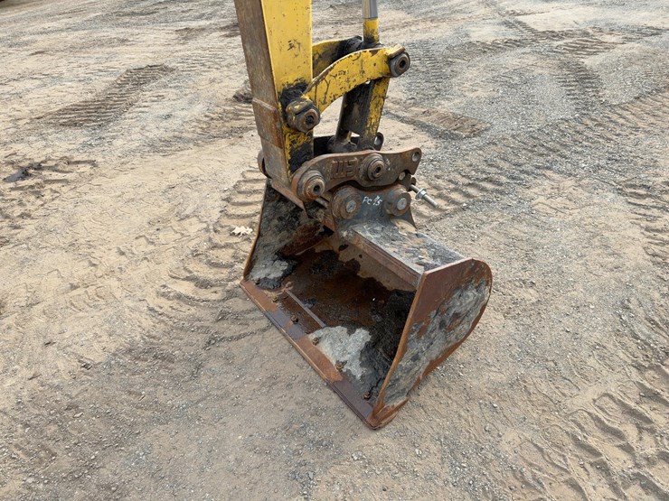 2014-komatsu-pc45mr-3-image-9