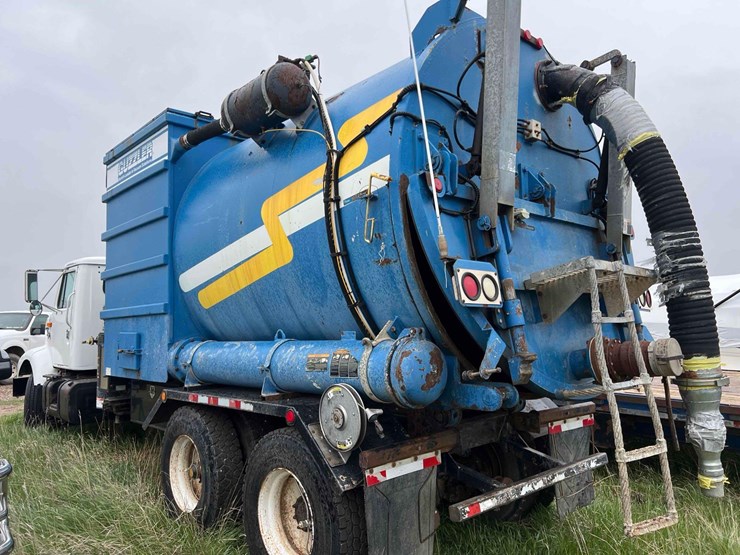 1999-international-2674-image-6