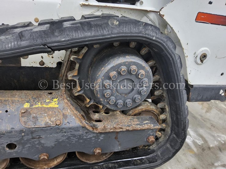 2016-bobcat-t590-image-12