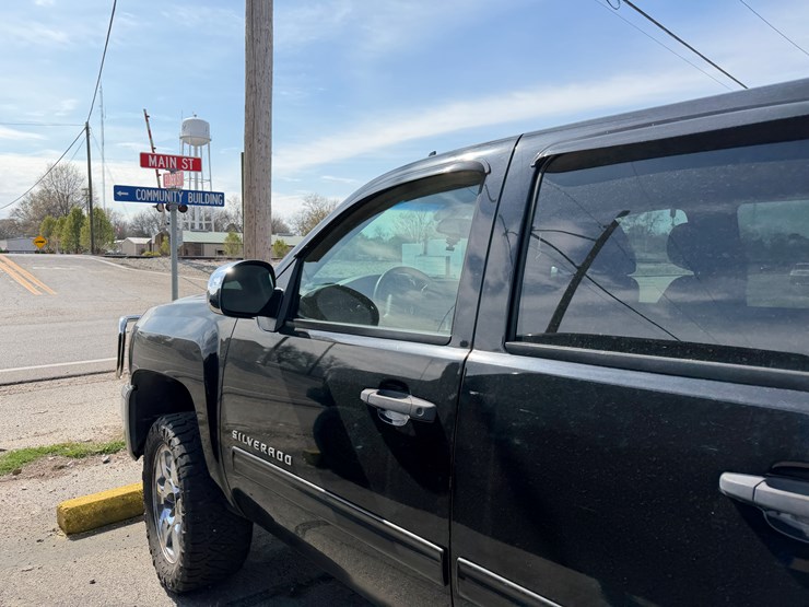 2012-chevrolet-silverado-1500-image-21
