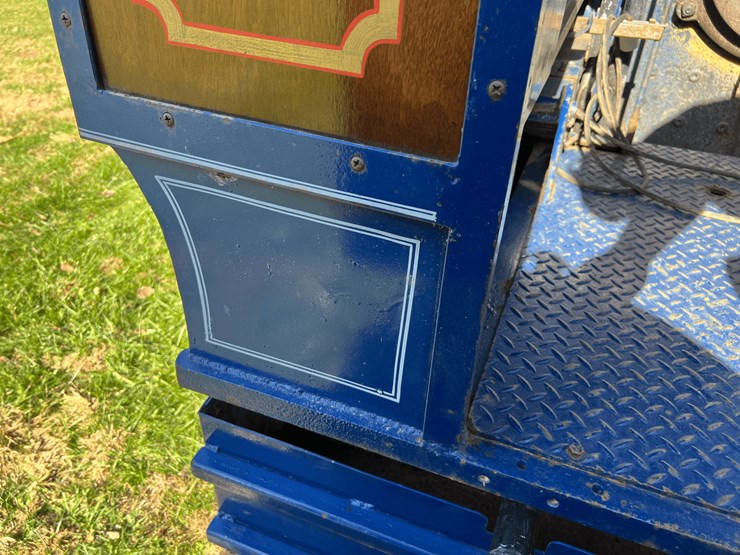 frick-steam-locomotive-with-track-image-154