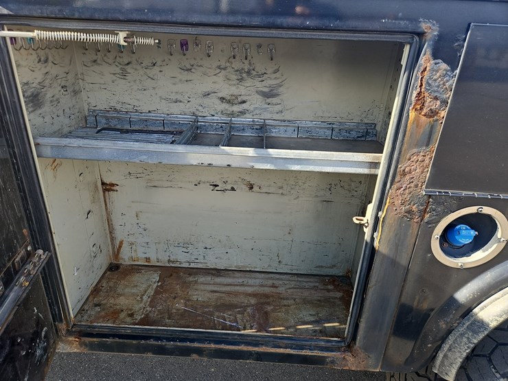 2013-ford-f350-xlt-image-14