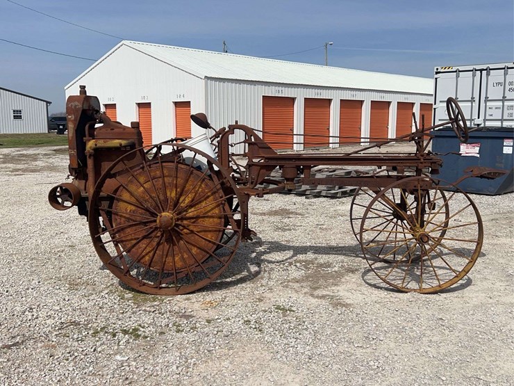 moline-universal-image-2