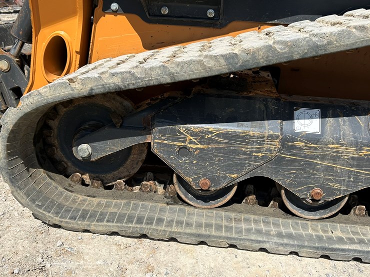 2023-case-tv450b-image-51