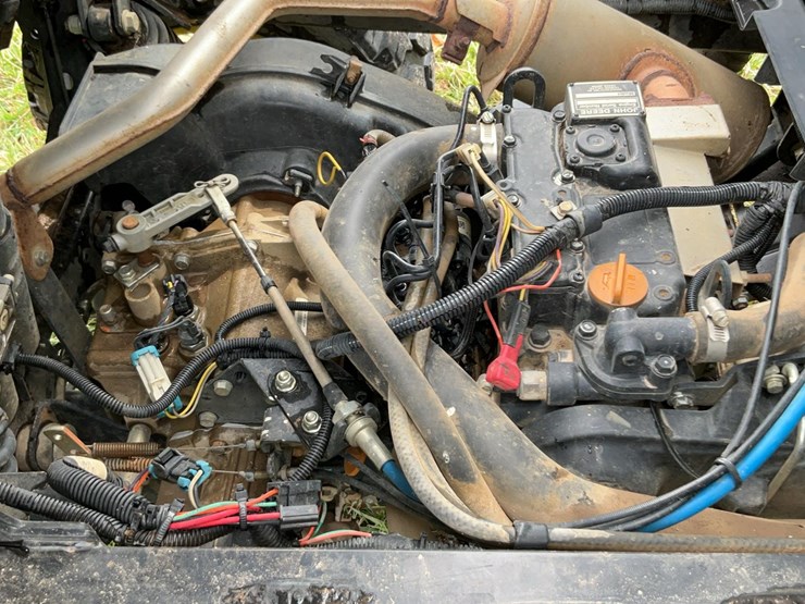 john-deere-gator-image-24