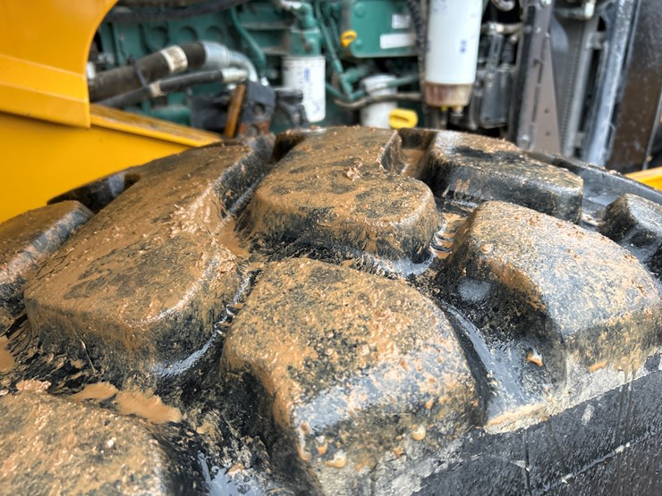 2019-volvo-l90h-image-82