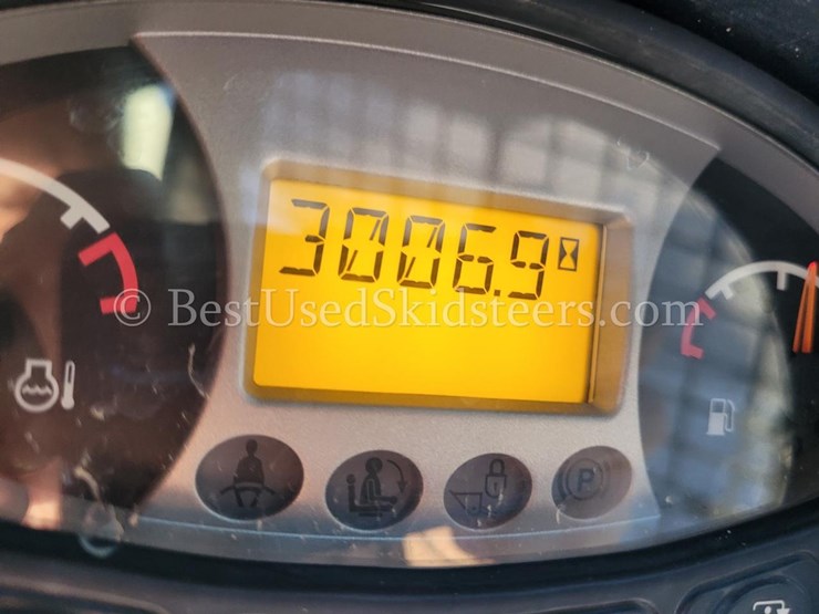 2018-bobcat-s570-image-18